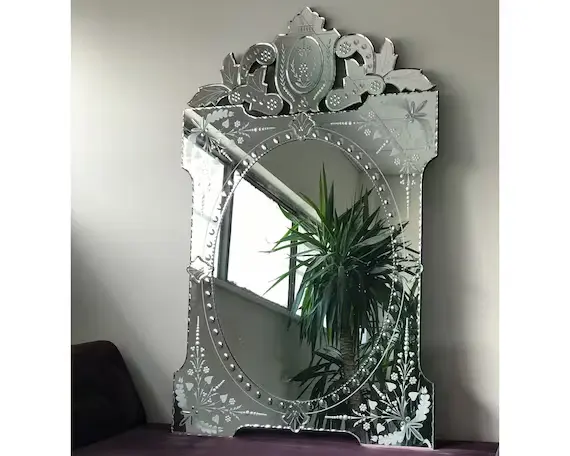 VANITION MIRROR ANTIQUE